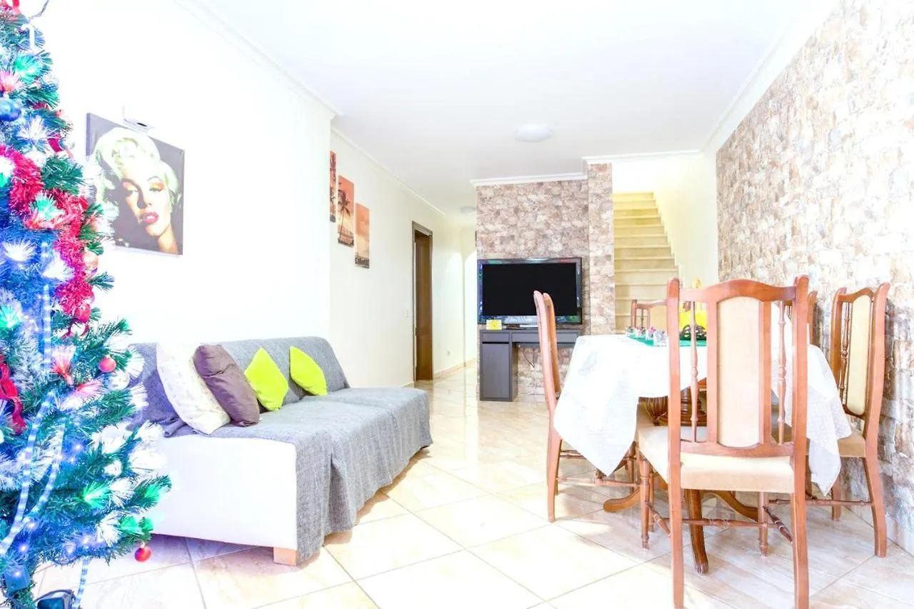Dom wakacyjny Willa Charming House In Costa Calma With Mountain View And Terrace Pájara